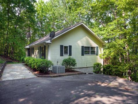 40 Kingfisher Lane Mill Spring NC 28756
