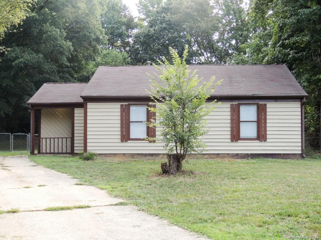 6805 Delta Lake Drive Charlotte NC 28215