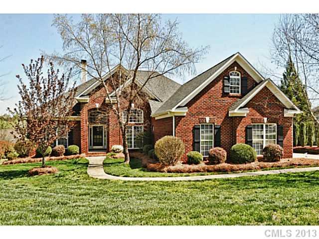 9535 Blakeney Heath Road Charlotte NC 28277