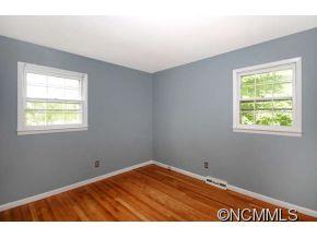 4 Jett Court Asheville NC 28806