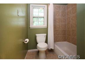4 Jett Court Asheville NC 28806