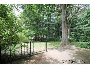4 Jett Court Asheville NC 28806