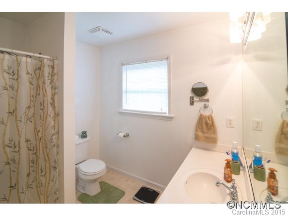 21 Lauren Ridge Way Swannanoa NC 28778