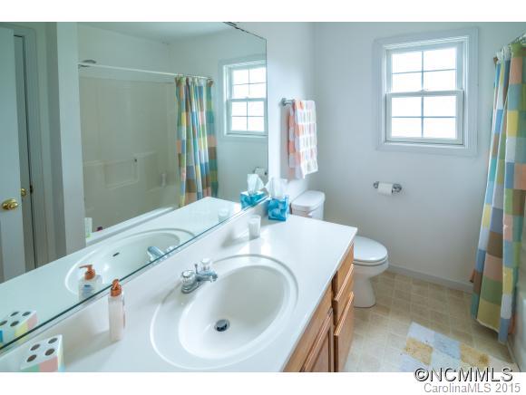 21 Lauren Ridge Way Swannanoa NC 28778