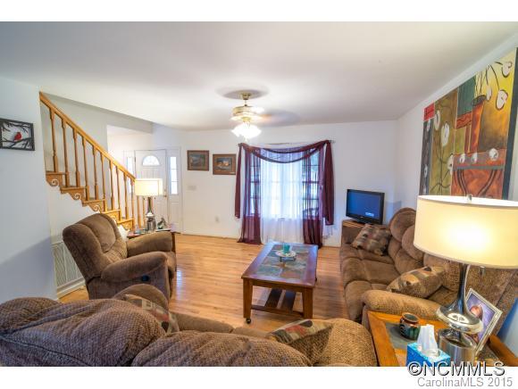 21 Lauren Ridge Way Swannanoa NC 28778