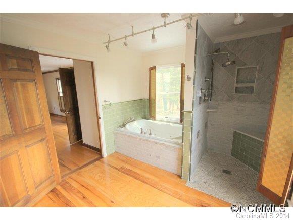 64 Greenridge Road Weaverville NC 28787