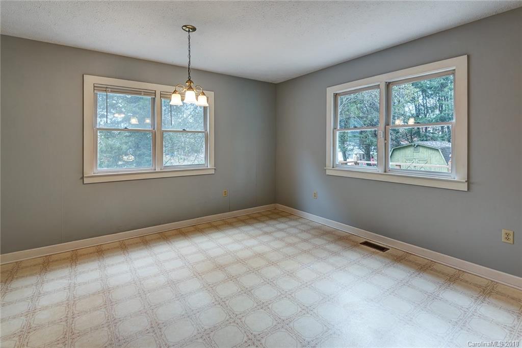 15 Pruitt Street Asheville NC 28806