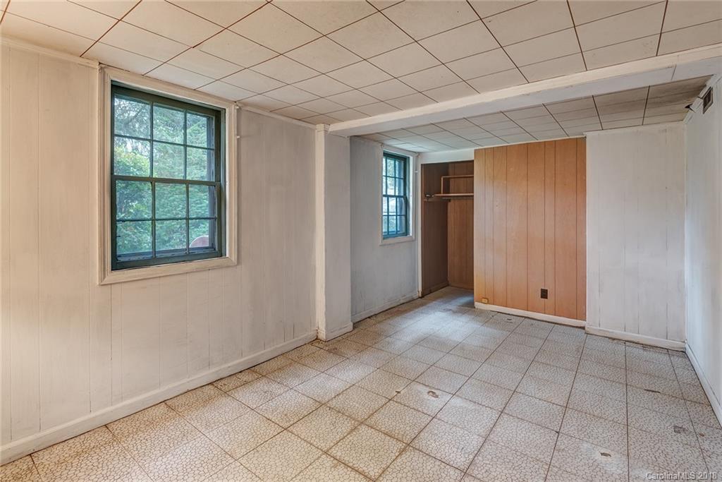 15 Pruitt Street Asheville NC 28806