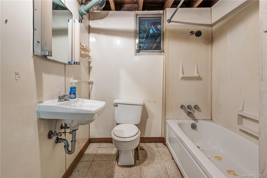 15 Pruitt Street Asheville NC 28806