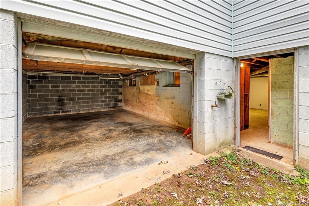 15 Pruitt Street Asheville NC 28806