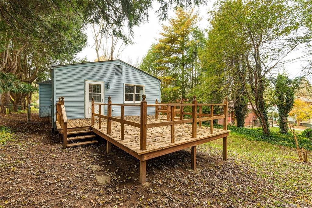 15 Pruitt Street Asheville NC 28806
