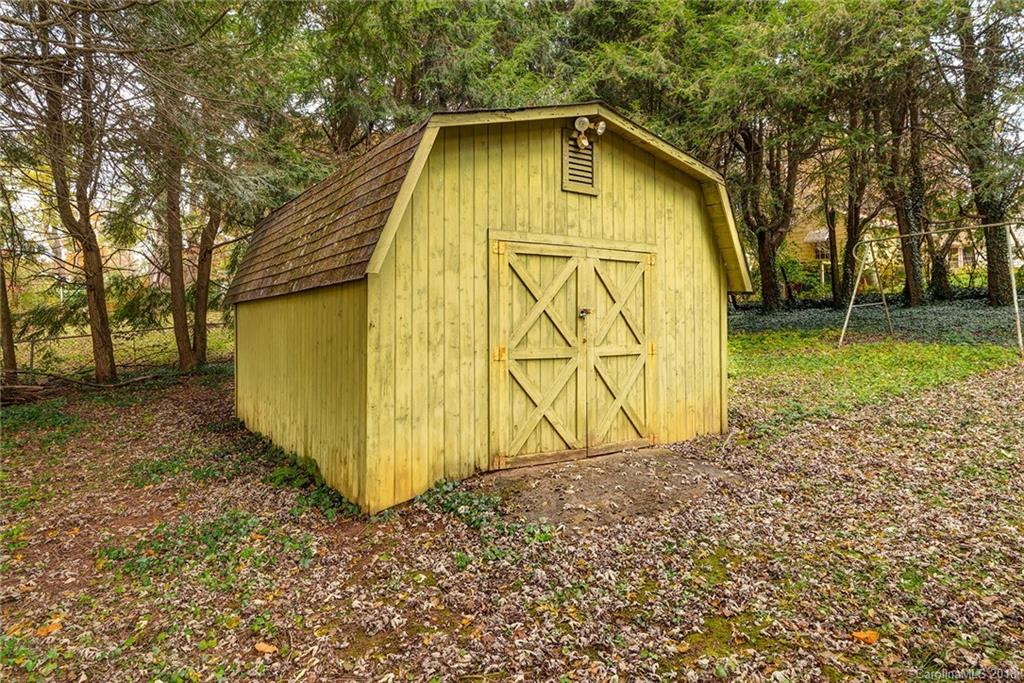 15 Pruitt Street Asheville NC 28806