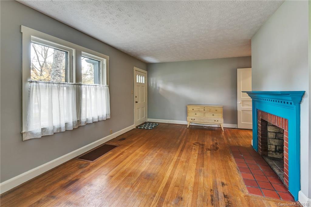 15 Pruitt Street Asheville NC 28806