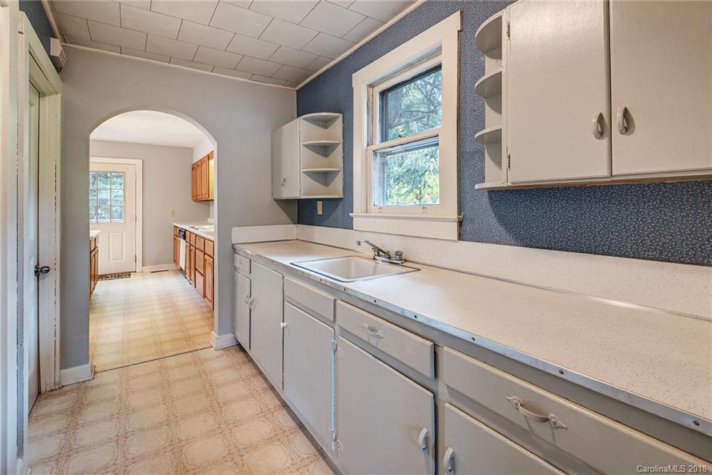 15 Pruitt Street Asheville NC 28806