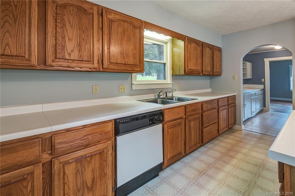 15 Pruitt Street Asheville NC 28806