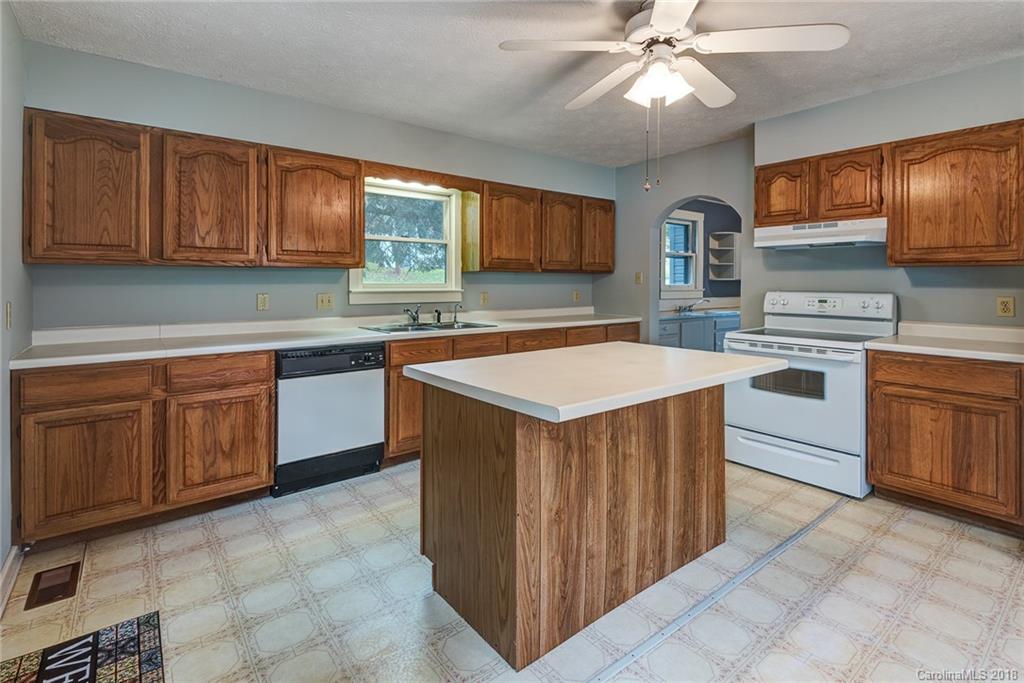 15 Pruitt Street Asheville NC 28806