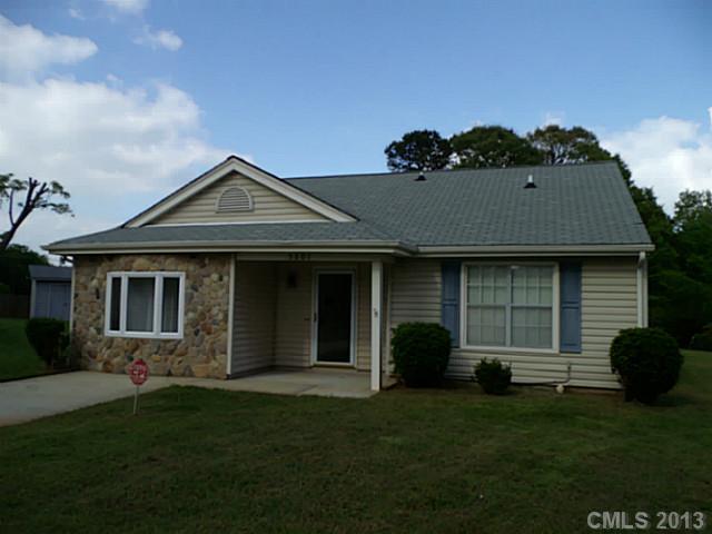 5601 Carved Oak Circle Charlotte NC 28227
