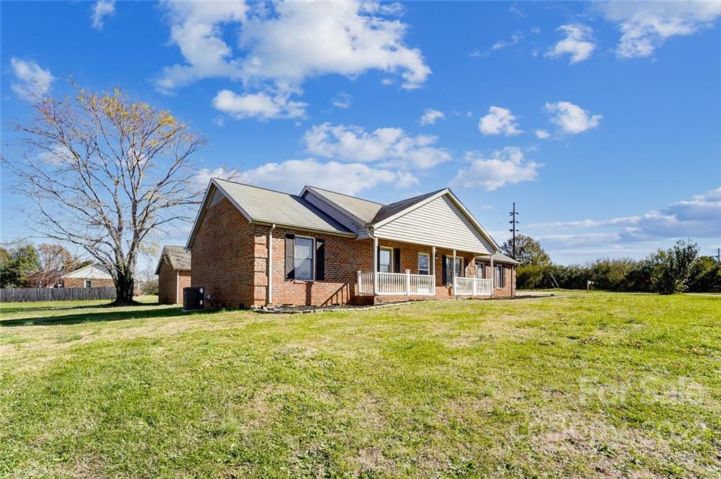 135 Sunshine Drive Mooresville NC 28115