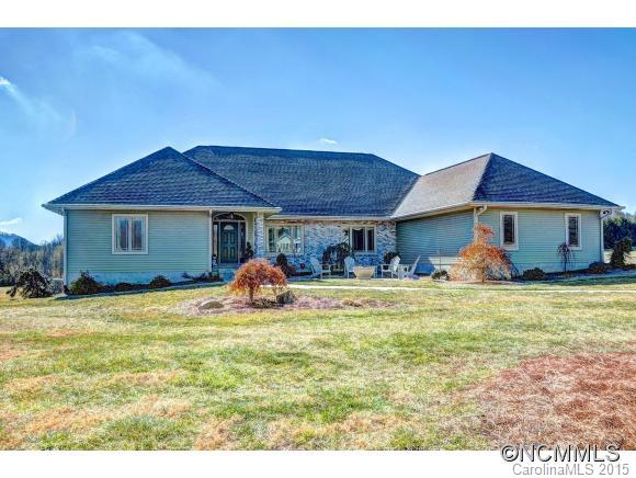 120 Benton Farms Lane Horse Shoe NC 28742