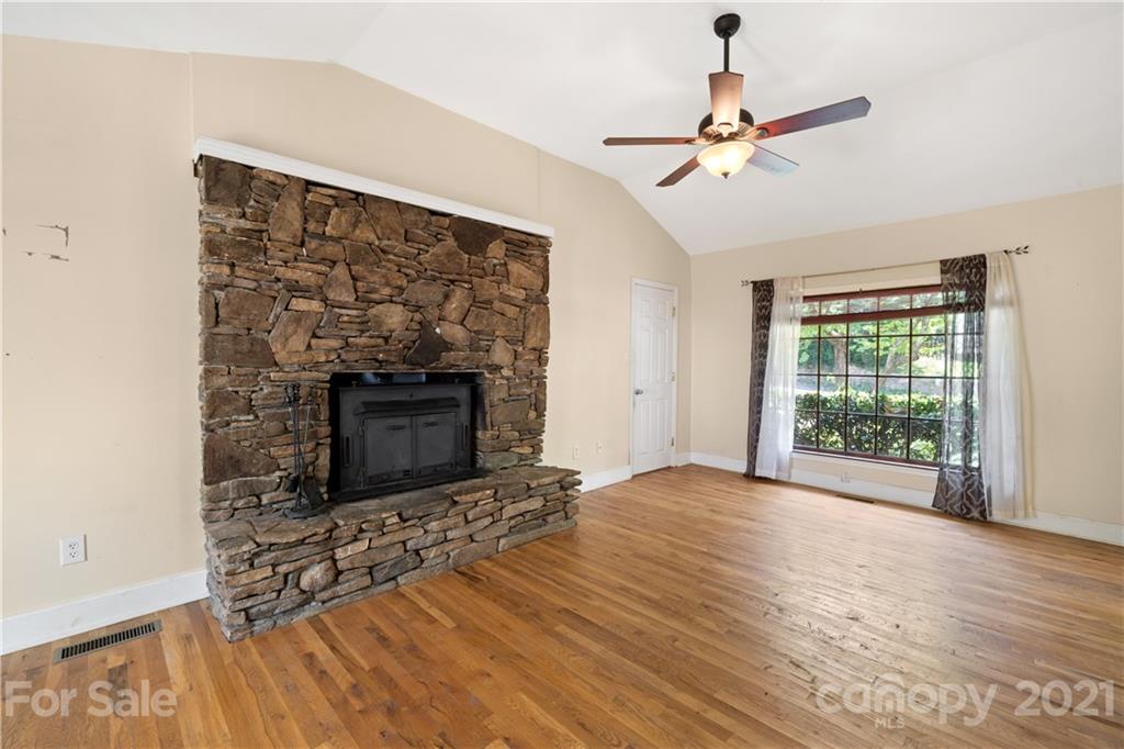 103 Salola Street Asheville NC 28806