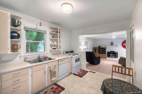 27 Mcdade Street Asheville NC 28806