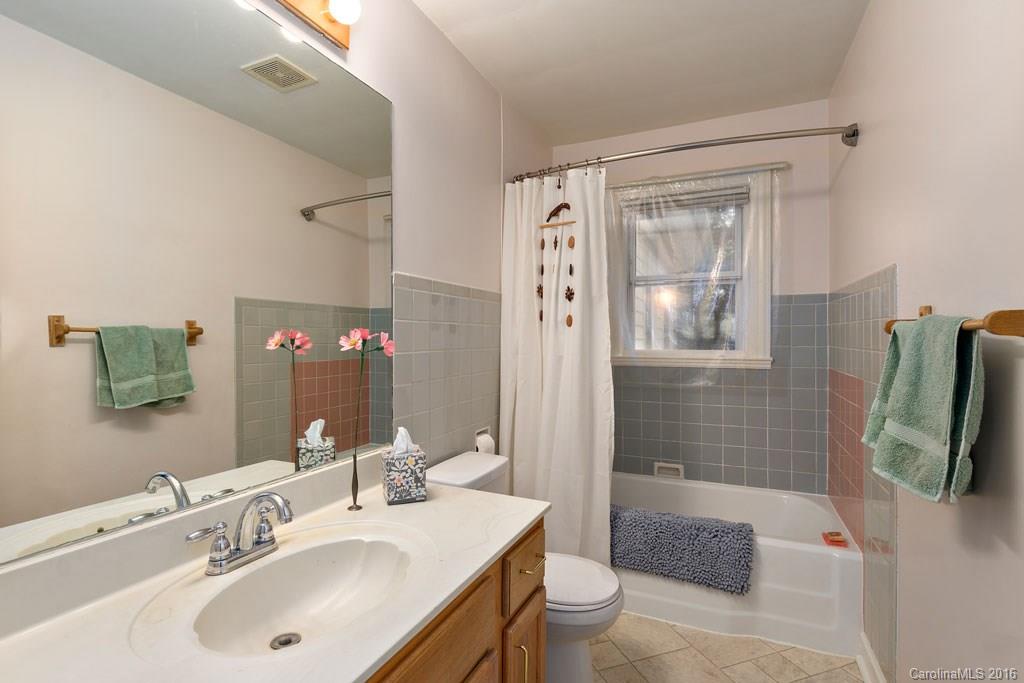 27 Mcdade Street Asheville NC 28806