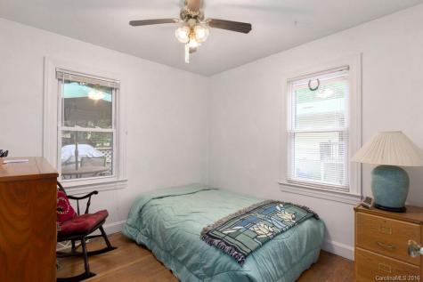 27 Mcdade Street Asheville NC 28806