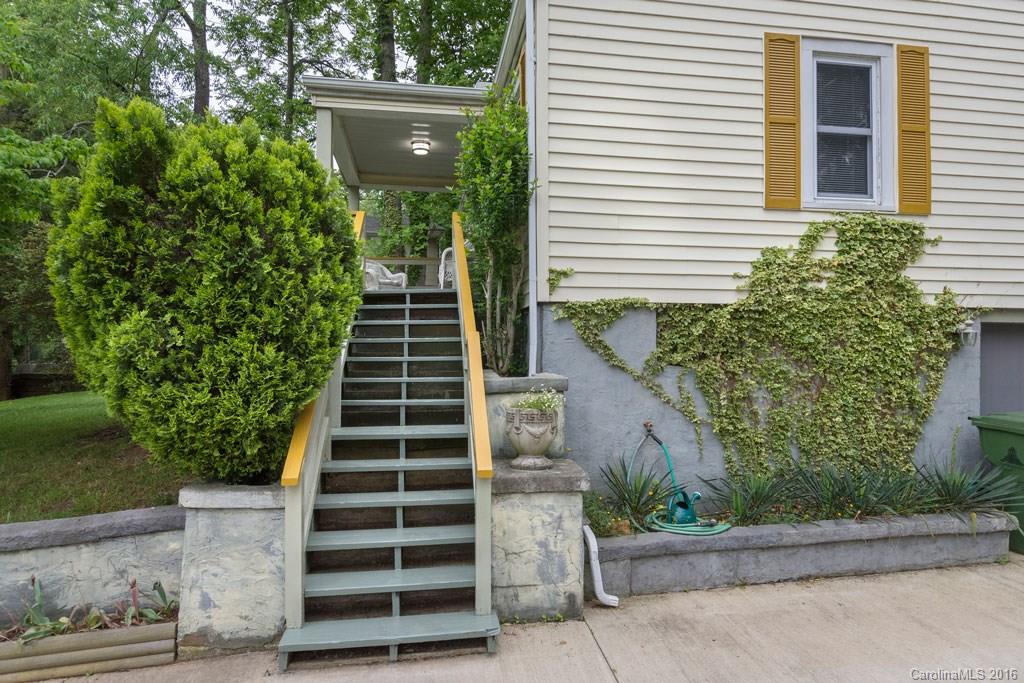 27 Mcdade Street Asheville NC 28806