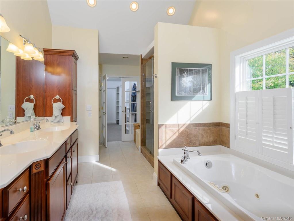 4 Whitetail Drive Weaverville NC 28787