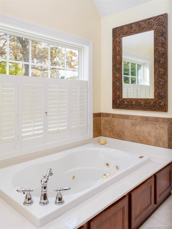 4 Whitetail Drive Weaverville NC 28787