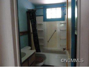 135 Fisher Lane Asheville NC 28804