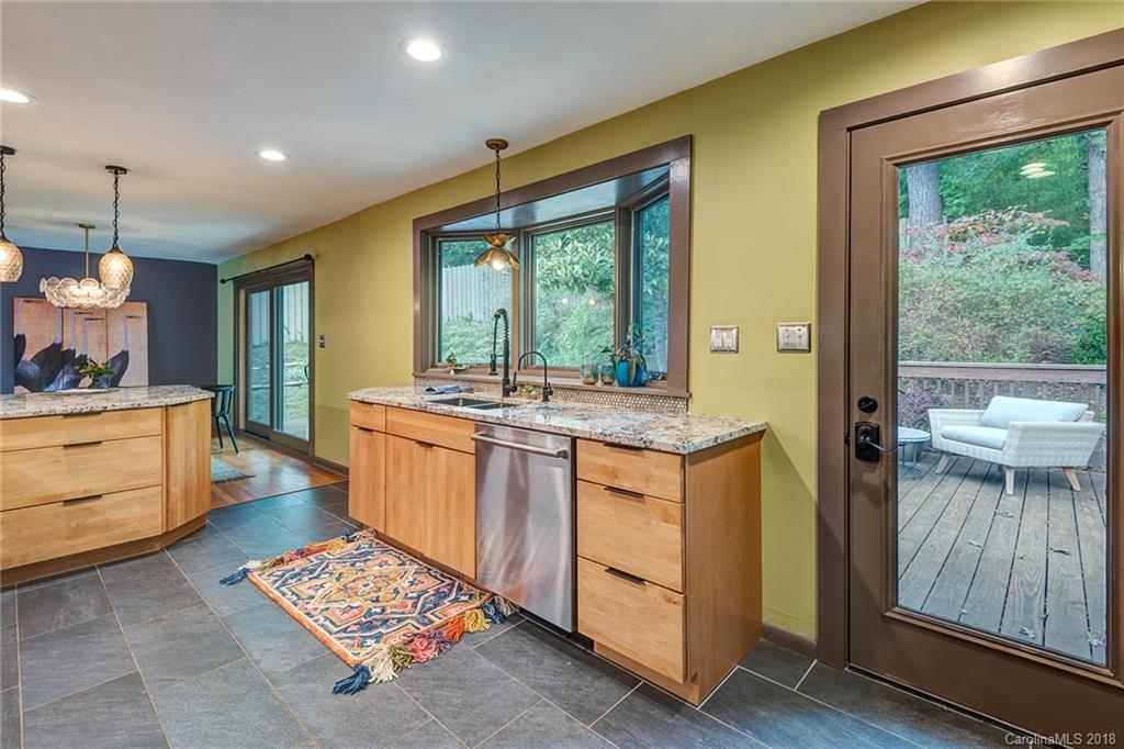 59 Blackwood Road Asheville NC 28804
