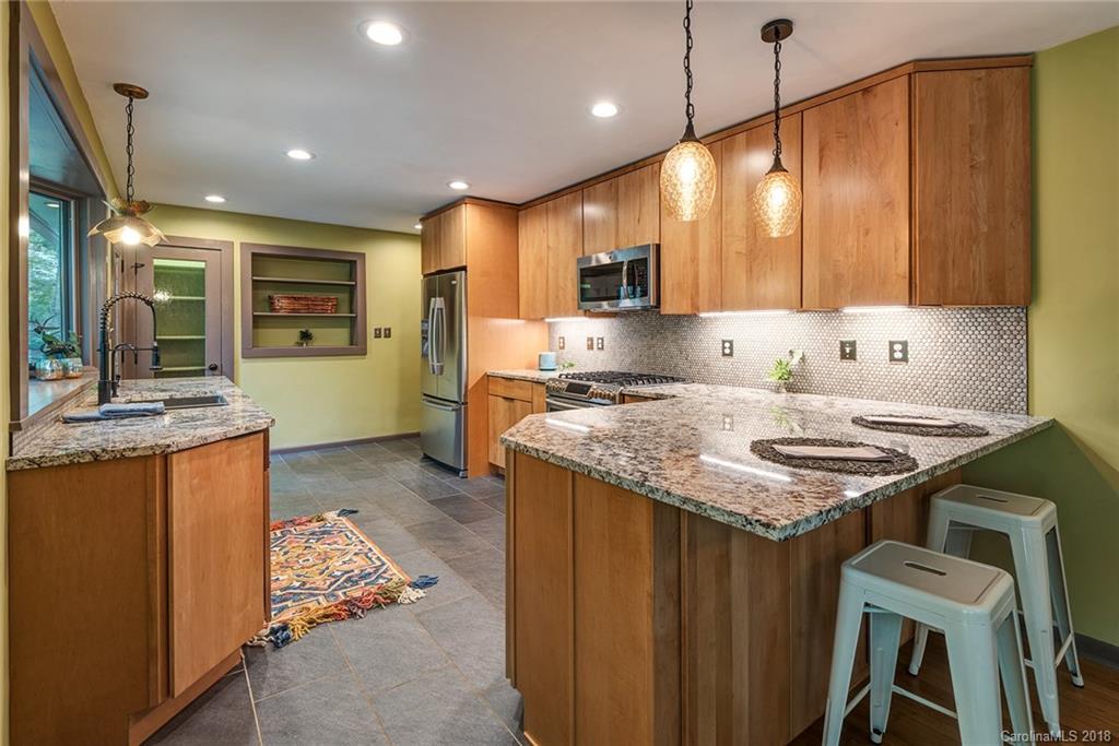 59 Blackwood Road Asheville NC 28804