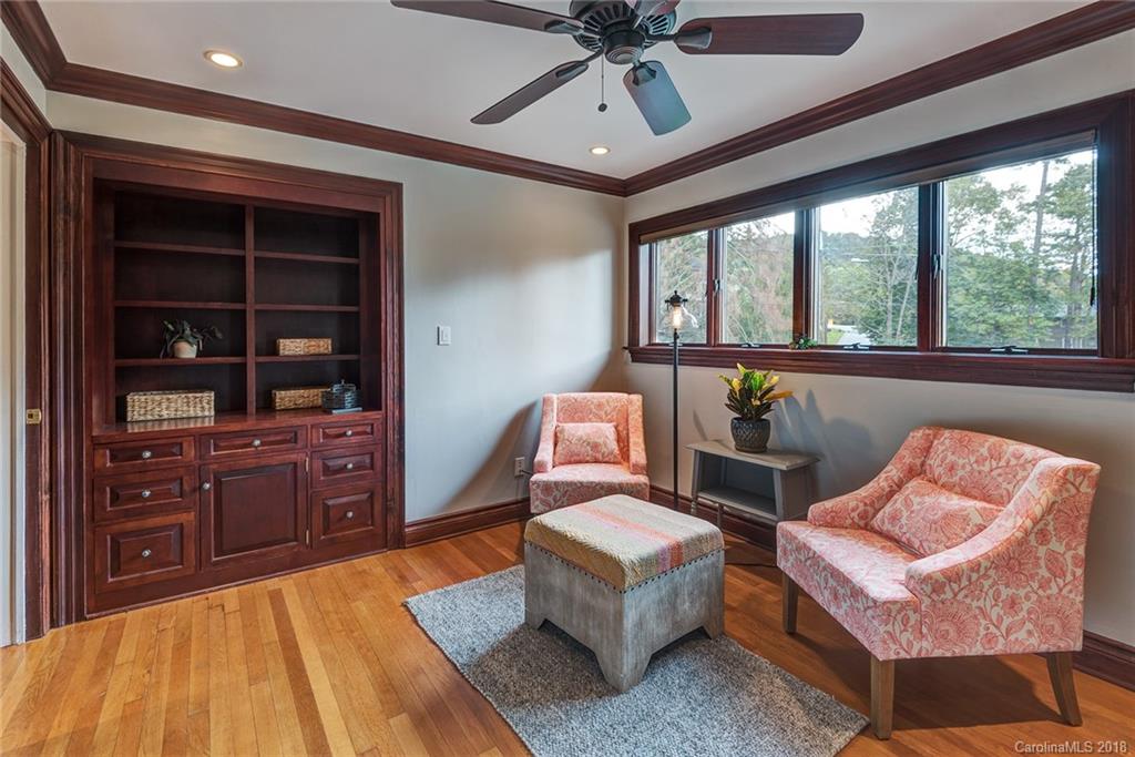 59 Blackwood Road Asheville NC 28804