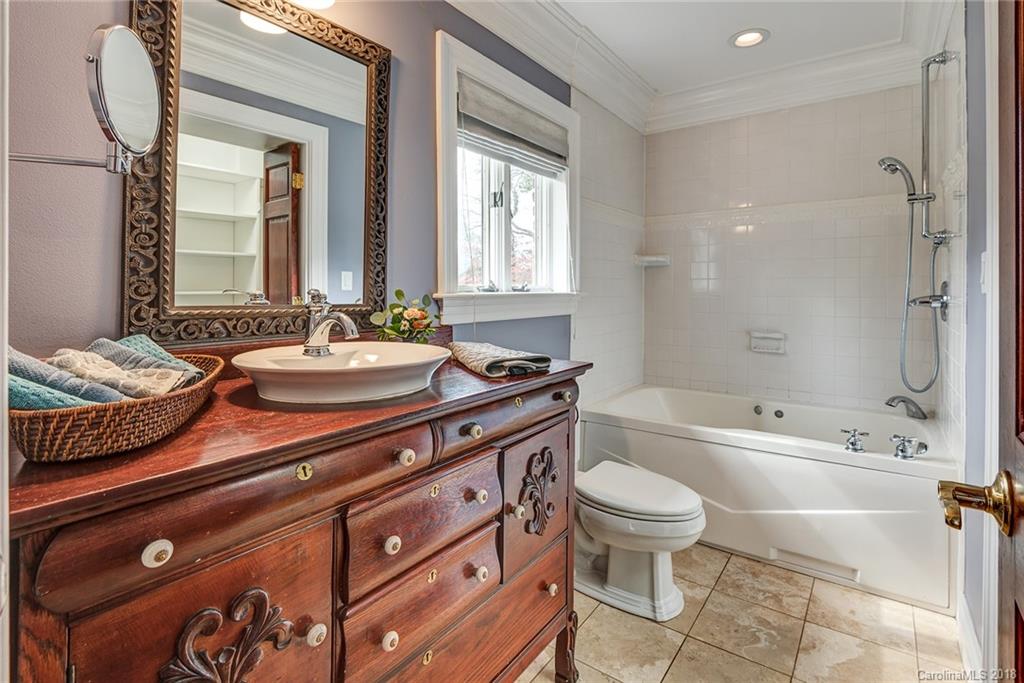 59 Blackwood Road Asheville NC 28804