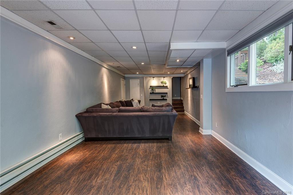 59 Blackwood Road Asheville NC 28804
