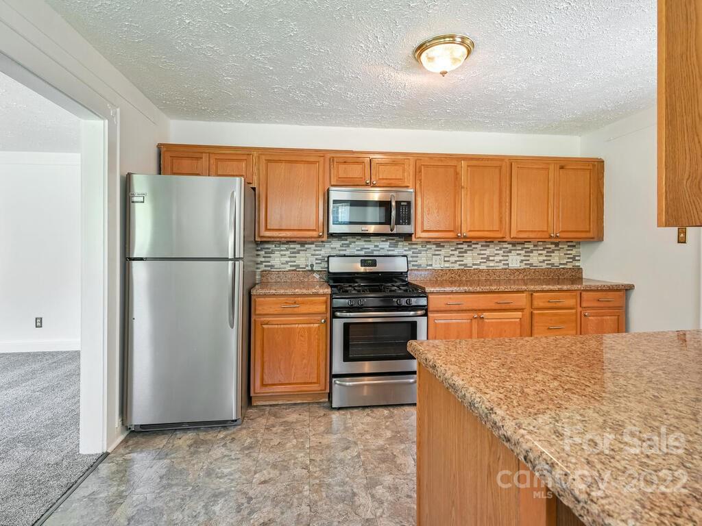 105 E Charleston Avenue Swannanoa NC 28778