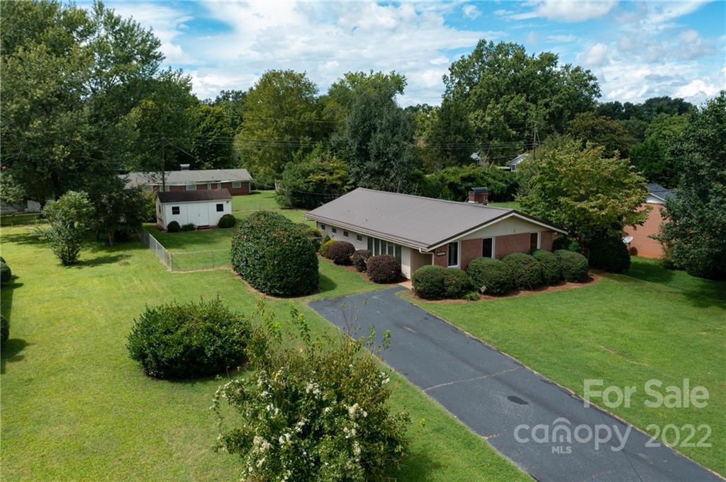 2165 6th Street NE Hickory NC 28601