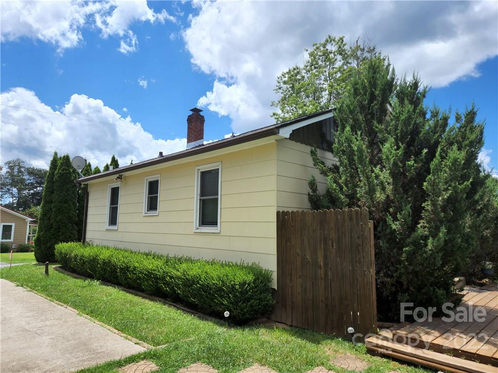 10 Peach Street Asheville NC 28806