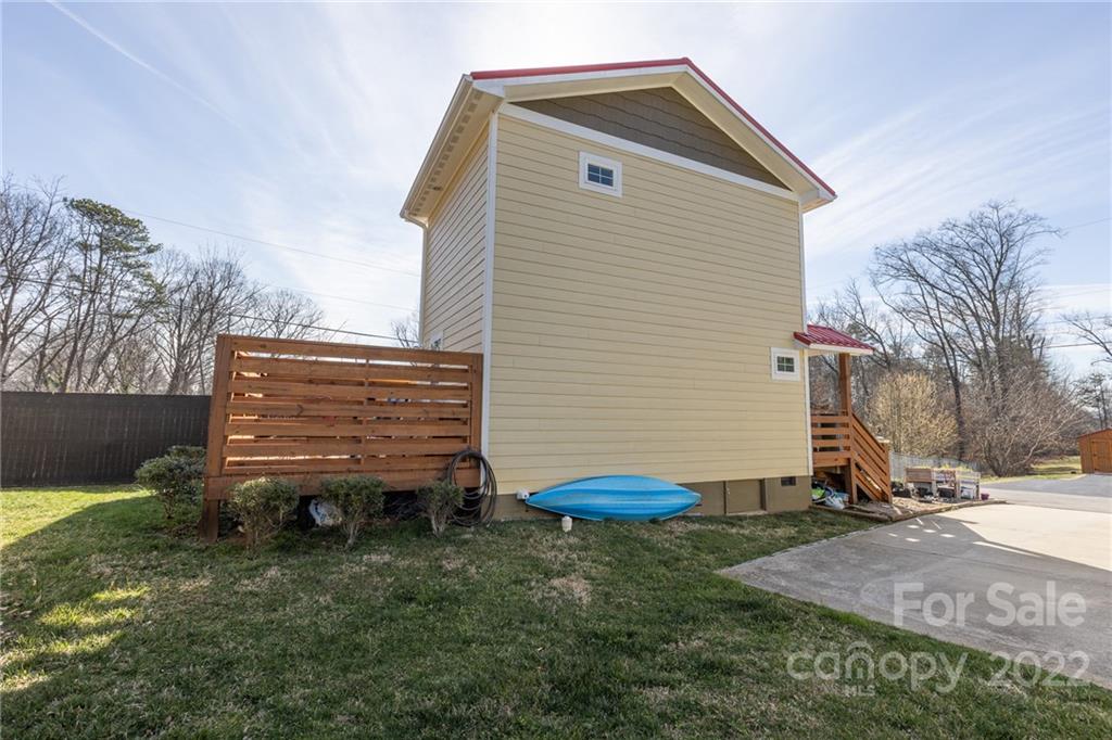 10 Peach Street Asheville NC 28806