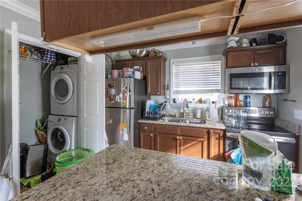 10 Peach Street Asheville NC 28806