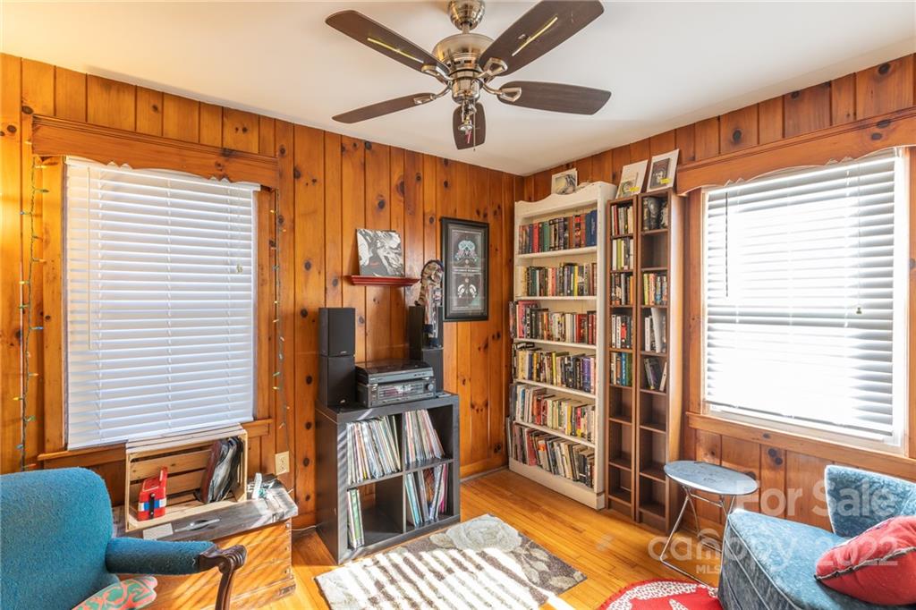 10 Peach Street Asheville NC 28806
