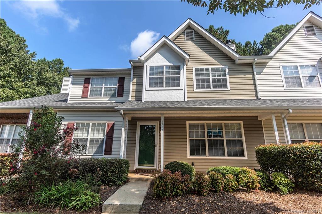 5717 Prescott Court Charlotte NC 28269