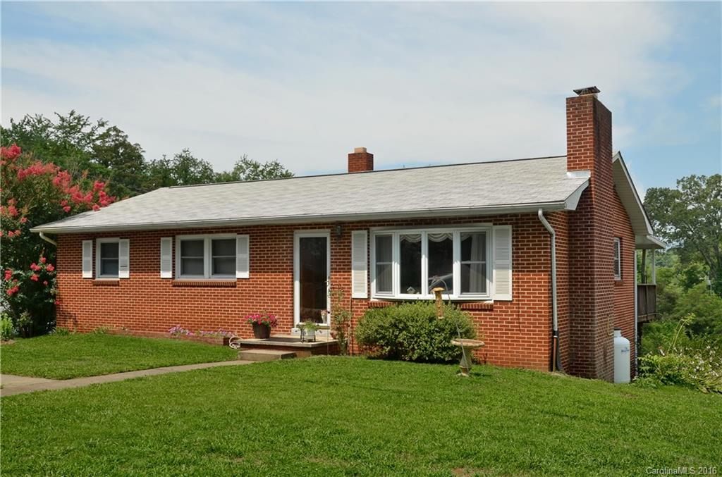167 Moody Avenue Candler NC 28715