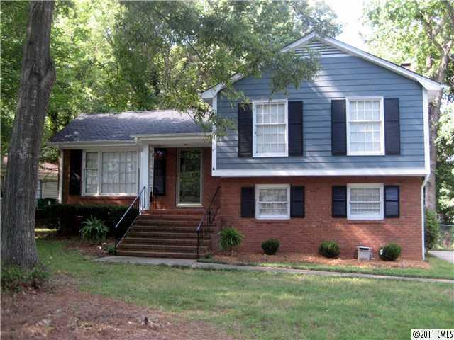 835 Riverwood Road Charlotte NC 28270