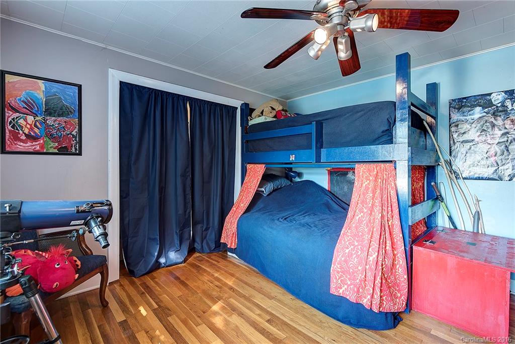 55 Lindsey Road Candler NC 28715