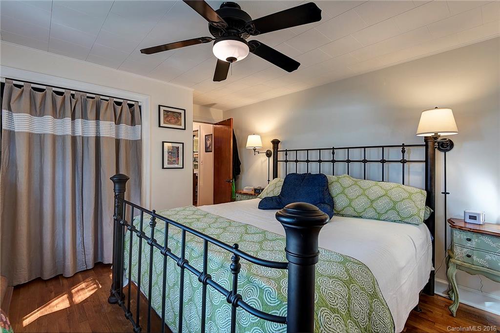 55 Lindsey Road Candler NC 28715