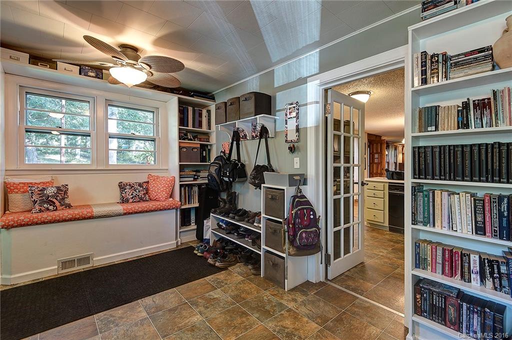 55 Lindsey Road Candler NC 28715