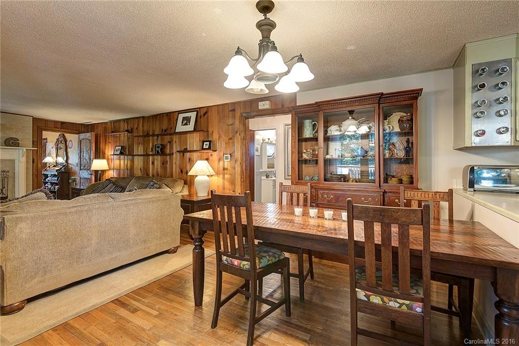 55 Lindsey Road Candler NC 28715