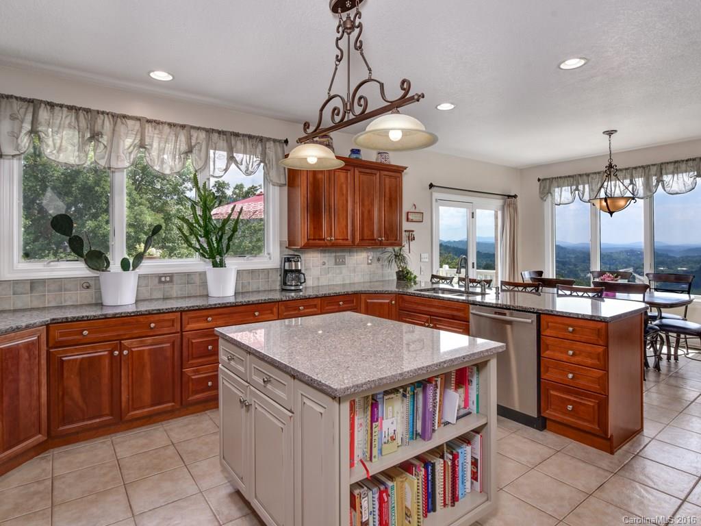 153 Mills Place Asheville NC 28804